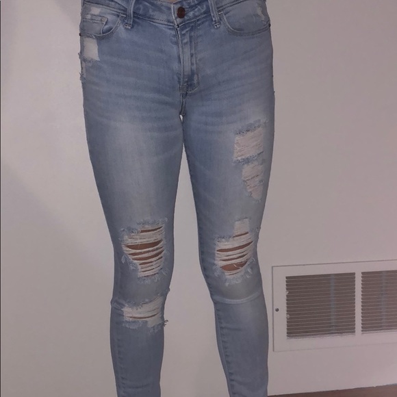 Light wash ripped jeans - Picture 6 of 7